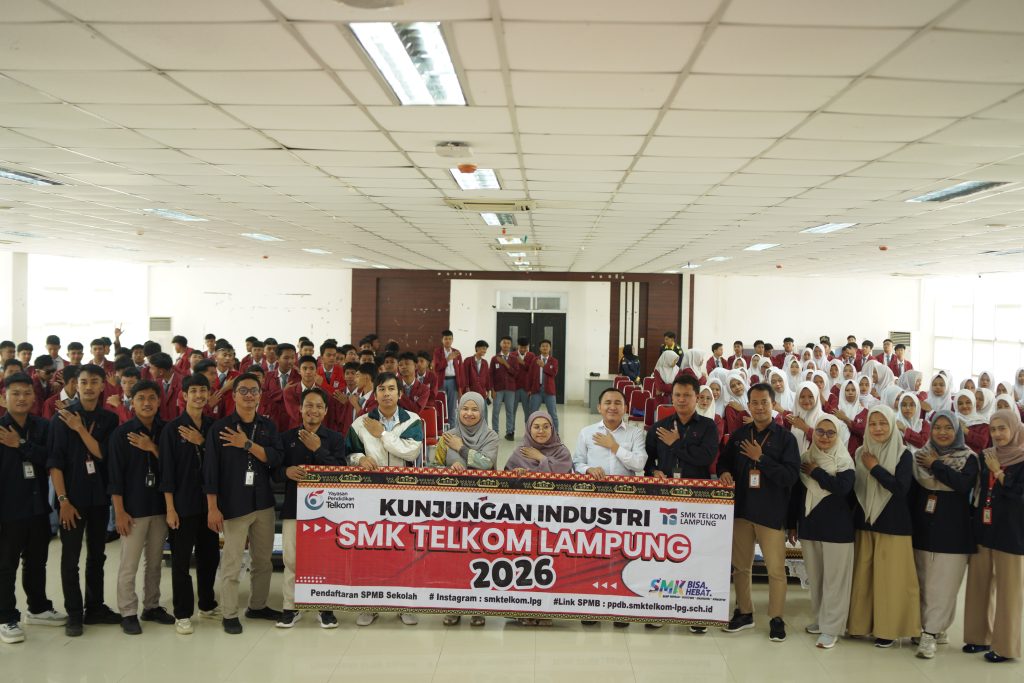 Kunjungan SMK Telkom Lampung ke Laboratorium Teknik Telekomunikasi Institut Teknologi Sumatera (ITERA)